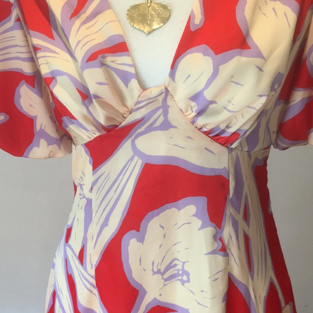 ๐ TOPSHOP Puff Sleeve Cutout Back Large Floral Satin Mini Dress 4 Red/Cream - Picture 11 of 15